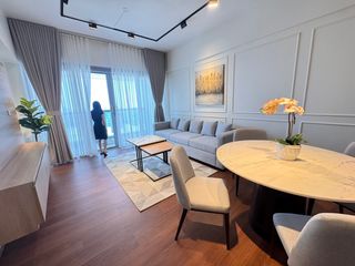 NEWLY RENOCATED INTERIOR DECORATED ONE BEDROOM UNIT AT ONE SHANGRILA PLACE