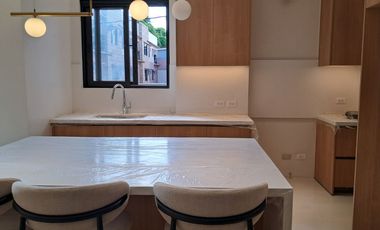75M Townhouse with elevator for sale in New Manila Quezon City