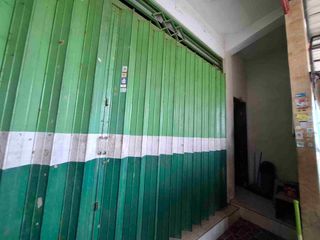 dijual bangunan 3 lantai dengan view gunung dan sawah siap di pergunan untuk usaha