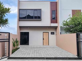 Rumah Siap Huni Free Biaya di Kelapa dua Depok dekat Margocity
