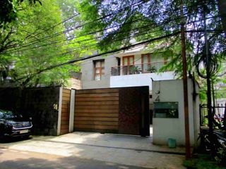 DiJual Rumah Hunian Ekslusif LT 766M² di lokasi Premium Menteng Dalam, Tebet  Jakarta Selatan