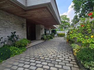 Stunning 4 Bedroom House and Lot for Lease in Corinthian Gardens, Pasig City