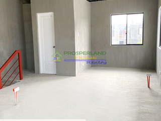 MODERN SINGLE ATTACHED HOUSE FOR SALE
