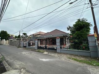 SEWA RUMAH BESAR PUSAT KOTA PALEMBANG - 2 Menit Ke RS Bunda Demang