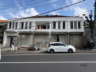 Bangunan Komersial 2 Lantai Disewakan di Kawasan Benoa, Nusa Dua