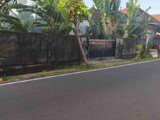 Tanah elite 2, 17are jln batang hari Renon denpasar lebar 8,5m jalan 8m 1,5M bebas banjir