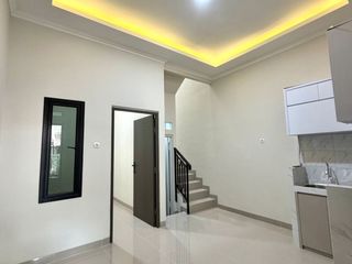 Rumah 2 Lantai Siap Huni di Cipondoh Makmur, Kota Tangerang (UMI427)