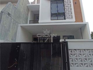 Rumah Baru Dalam Komplek di Pondok Bambu Jakarta Timur