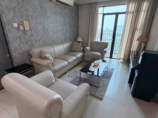 Spesialis Apartement hamptons park 2 bed 97 m2 good unit