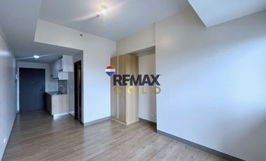 For Sale: Brand New Unfurnished Studio with Balcony in Vion Tower Makati City