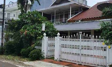 Jual Rumah 2 Lantai, Kebayoran Baru, Jaksel. dekat SCBD