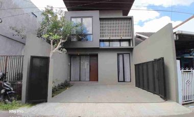 RUMAH MEWAH JL.KALIURANG KM.8 - Ls