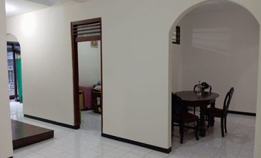Dijual Rumah Terawat 2 Lantai 4 KT di Karang Empat Tambaksari - 1,2M