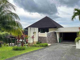 Disewakan rumah villa The Hill Residance Balikpapan