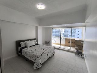 FOR SALE: Newly Renovated 1BR Unit with Balcony at Makati Cinema Square Tower, Legazpi Village, Makati
