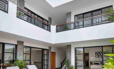 FOR RENT & SALE MODERN TROPICAL VILLA 3 BEDROOM PERERENAN CANGGU