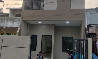 Dijual cepat rumah di perum Garuda Cipondoh Tangerang