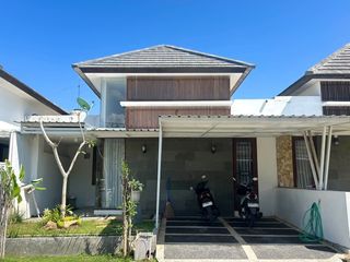 Rumah exclusive di kompleks dekat jalan panjitilar mataram