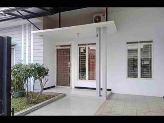 Murah !!! Rumah siap huni di Cluster tenang Taman Holis Indah 2