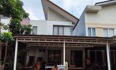 Rumah 2 Lantai Fasilitas Cluster Lengkap di Serenade Gading Serpong
