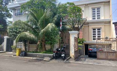 dijual Rumah di Taman Gandaria, Jakarta Selatan