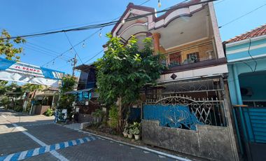 HUNIAN NYAMAN DUA LANTAI KAWASAN WARU, KAB. SIDOARJO