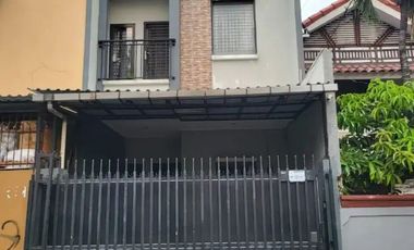 Di Jual Rumah 2 Lantai Lokasi Strategis di Sunter Jaya, Jakarta Utara