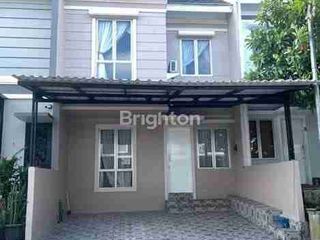 DISEWAKAN RUMAH FULLFURNISH SIAP HUNI DALAM PERUMAHAN GRAND CITY
