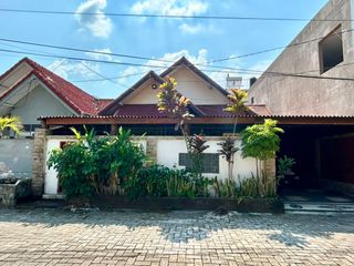 Rumah nuansa Villa di kompleks Green valley senggigi