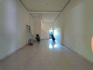 DIJUAL: Ruko / Bangunan Usaha 3 Lantai (LT 130m² / LB 300m²) Siap Huni di Pusat Tabanan
