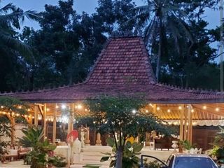 Tanah Luas Bonus Bangunan Cocok Untuk Investasi Lokasi Favorit di Sleman