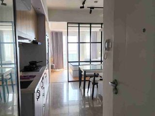si cantik apartemen Breeze one Bedroom
