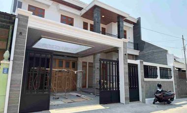 Rumah Bagus Mewah 2lt Finishing di Solo