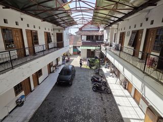 Dijual Kost 35 Kamar + Rumah Induk + 2 Ruko Strategis Dekat Ambarukmo Plaza (Amplaz) Yogyakarta