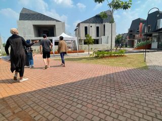 Rumah 2 lantai di pondok cabe cicilan 5 jutaan