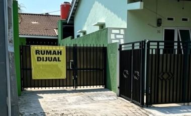 Rumah Dijual di Bekasi 700 m dr gerbang tol Jati Asih.