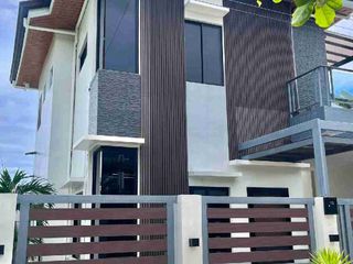 FOR SALE HOUSE AND LOT