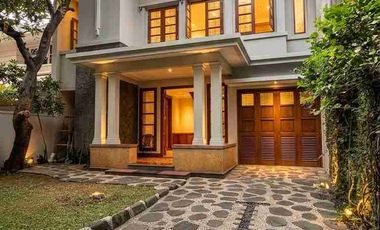 dijual rumah mewa di menteng jakarta pusat siap huni