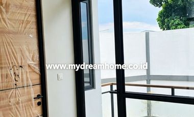 Rumah Bagus Siap Huni di Cendana Garden Vista Lippo