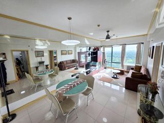 BELLAGIO FOR RENT BGC CONDO 1 BEDROOM WITH PARKING INTERIORED MANILA GOLF CLUB AND MAKATI SKYLINE VIEW 60 SQM. PHP 65,000 NEAR ENDERUN, BRITISH SCHOOL