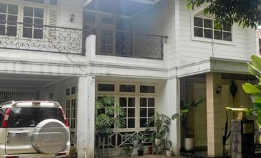 Rumah 2 Lantai, Perumahan Bumi Karang Indah, Cilandak, Jakarta Selatan