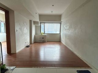 1BR Corner Unit for Sale at Eton Tower Makati | 48.5 sqm | Only ₱6.9M