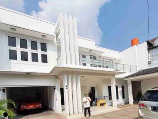 dijual Rumah Kantor LUX. Jatipadang Raya, Jaksel