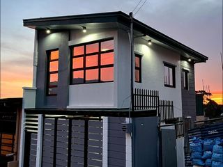 Brand New  7.5M 3-Storey House & Lot For Sale in Irisan, Baguio City | 2BR - LSS