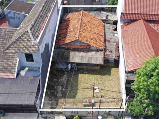 Rumah Tua Harga NJOP dalam perumahan dekat Tb Simatupang / Tol JORR