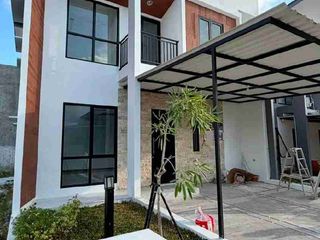 RUMAH MODERN DISEWAKAN DI GRAND CITY BALIKPAPAN