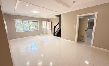 Villa Terrace 3BR Townhouse 185sqm Attic Maids Mandaue