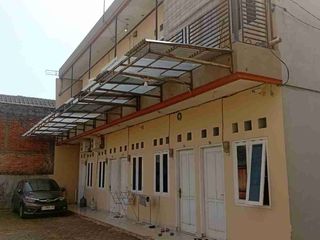 Di jual cepat kostan 48 kamar lokasi strategis Karawang Barat