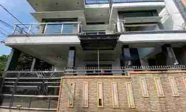 Rumah Hook 3Lantai Mewah Siap Huni - Dalam Komplek Hankam Pondok Gede