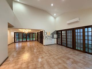 Semi-Furnished 3 Bedroom House for Rent in Silverhills, Talamban